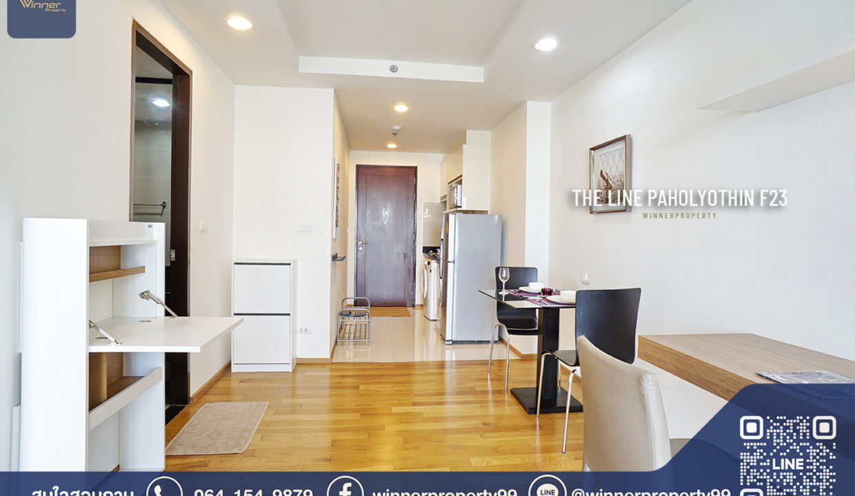 Rent condo Abstracts Phahonyothin Park - Highrise Condominium by