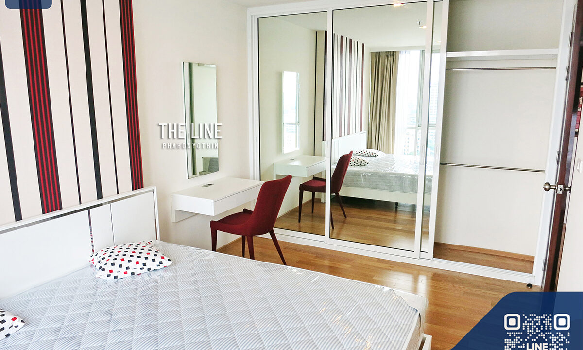 Rent condo Abstract Paholyothin Park Highrise Condominium by BTS