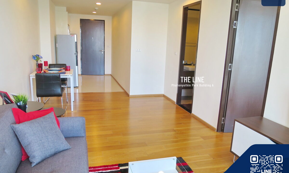 Rent condo Abstracts Phahonyothin Park - Highrise Condominium by