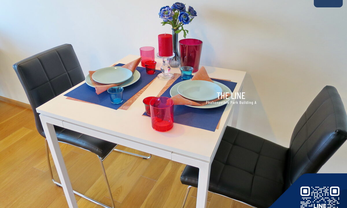 Rent condo Abstracts Phahonyothin Park - Highrise Condominium by