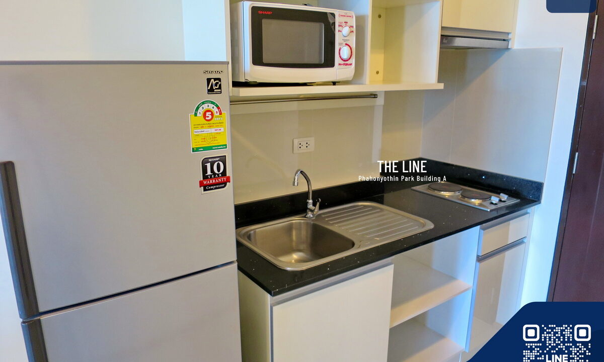 Rent condo Abstracts Phahonyothin Park - Highrise Condominium by