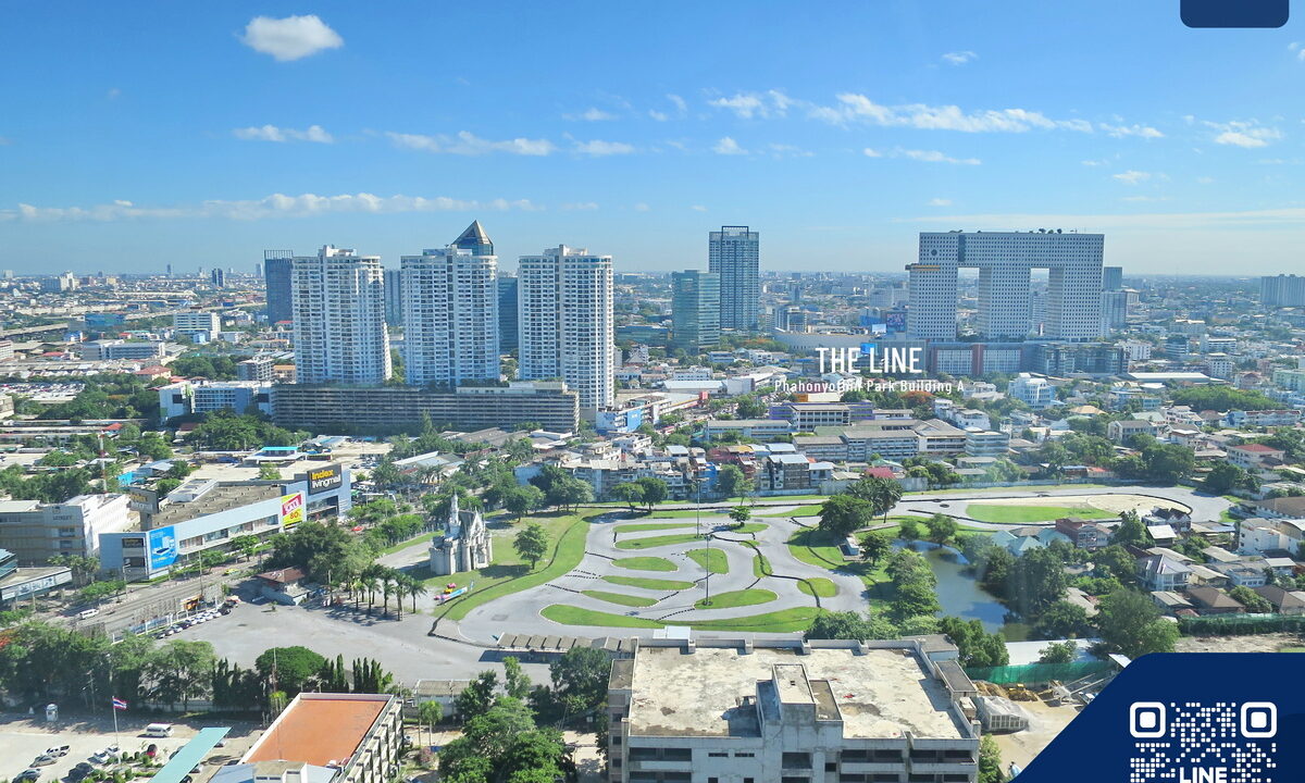 Rent condo Abstracts Phahonyothin Park - Highrise Condominium by