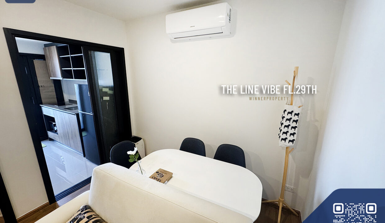 the line VIBE Phahonyothin