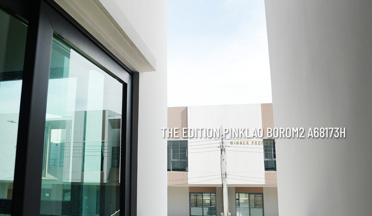 Baan Klang Muang THE Edition Pinklao-Borom 2